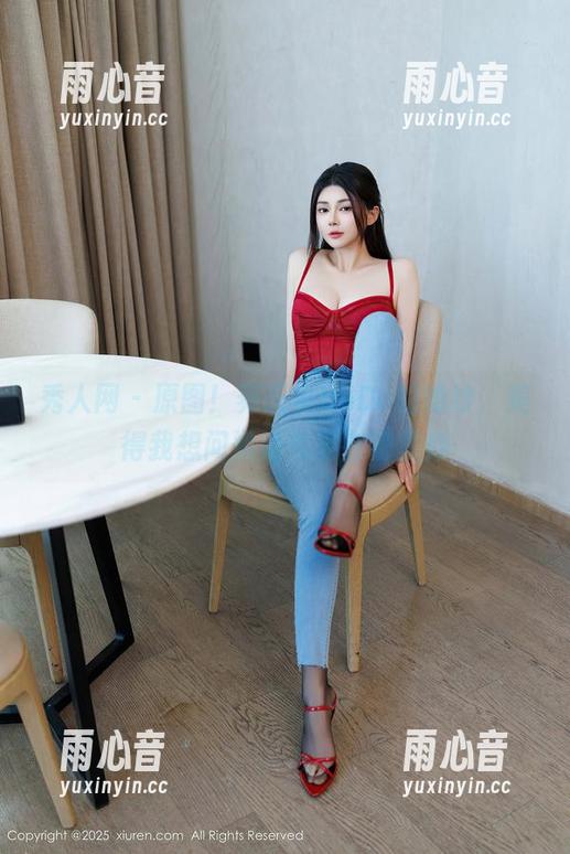 秀人网-养乐多DoDo 秀人网 - 原图!养乐多DoDo的婚纱,美得我想问她婚礼要在哪里办