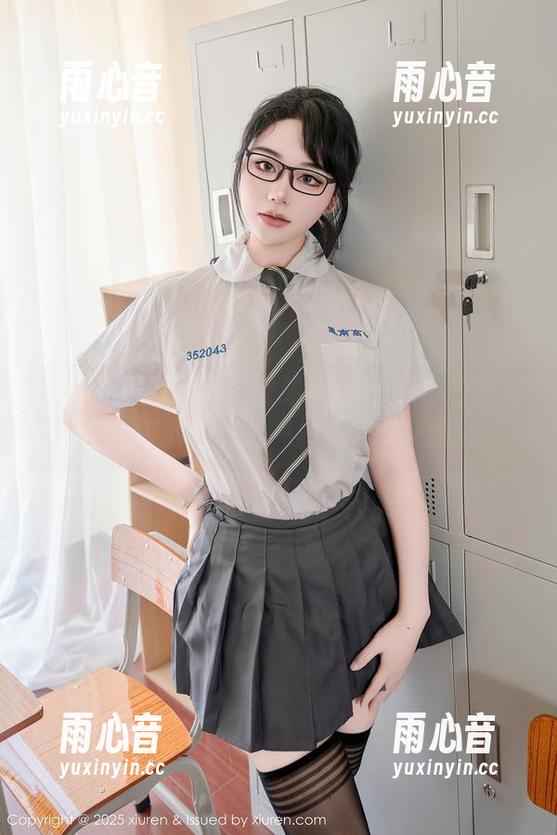 秀人网-安然anran 秀人网 - 更新啦!安然anran的粉色写真集,仿佛看见了一片浪漫樱花雨。