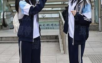 秀人网 - 最近发现，甜七七这“女仆”的原图里，她的眼神似乎在说，“我才不会帮你倒垃圾！”