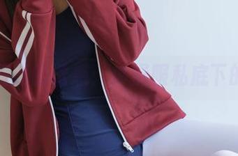 稚乖画册的诱惑：体操服私底下的俏皮