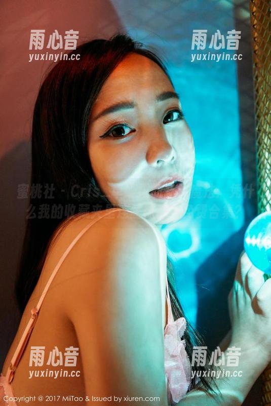 蜜桃社-Cris_卓娅祺 蜜桃社 - Cris_卓娅祺的丝袜魔法:凭什么我的收藏夹里连丝袜都有免费合集?