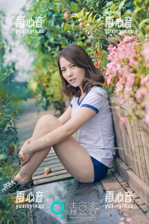 青豆客-颖莹儿YY 青豆客 - 男人和白丝的千结,放到颖莹儿YY的写真集里,效果立竿见影。
