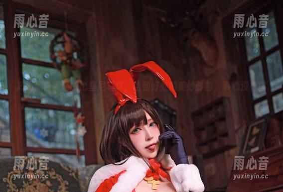 黑白御猫 高清黑白御猫的比基尼写真,恰到好处的美妙时刻,真心没看够啊!